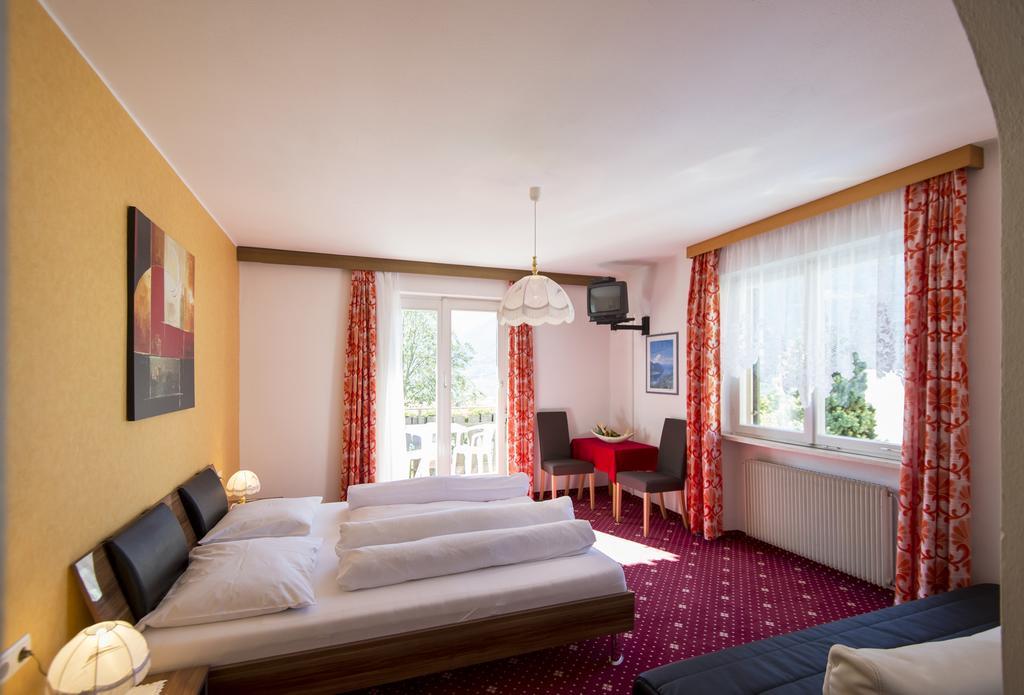 Sonnenberg Hotel Silandro Szoba fotó